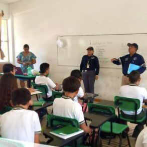 Taller de educación vial en Nacajuca