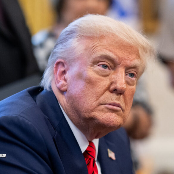 Donald Trump durante un acto oficial tras la operación militar contra Venezuela.