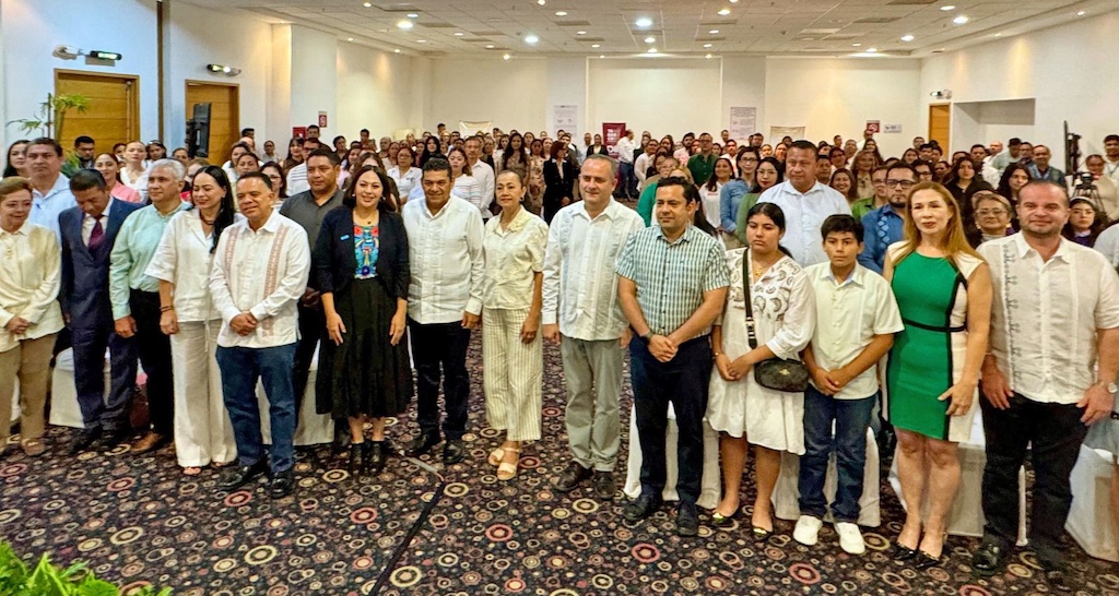 Foro estatal en Tabasco con Javier May y Efraín Reséndez sobre redes sociales y niñez