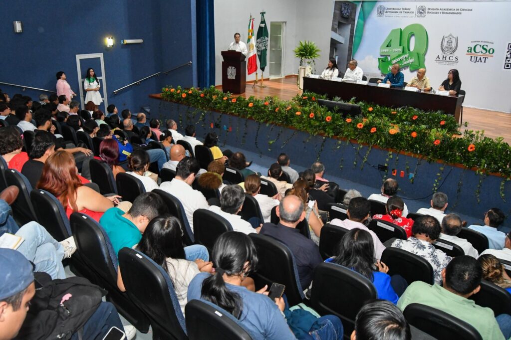 Cátedra Enrique González Pedrero UJAT 40 años