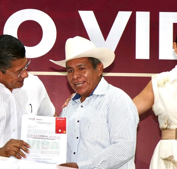 Entrega de tarjetas del programa Sembrando Vida en Nacajuca