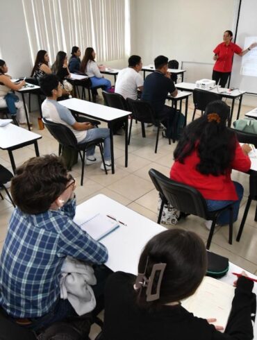Estudiantes de la UJAT reciben atención en salud mental en Tabasco