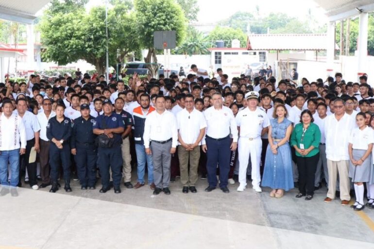 Taller de Prevención contra las Adicciones en Plantel 21 de Cobatab Nacajuca.