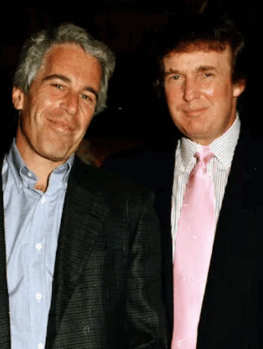 Jeffrey Epstein y Donald Trump posan juntos en un evento en Palm Beach en los años noventa.