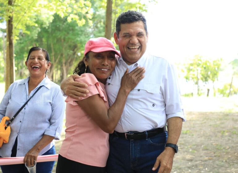 El gobernador del estado Javier May Rodríguez realizó una gira por Jonuta