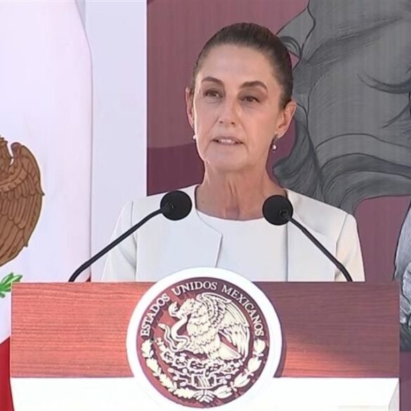 Claudia Sheinbaum emite mensaje firme sobre riesgos de injerencia externa durante ceremonia naval.