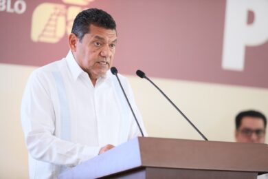 Javier May presenta el Escudo Olmeca, nuevo C5 con inteligencia artificial en Tabasco.
