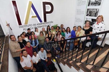 Docentes y alumnos del IAP Tabasco durante programa de formación profesional