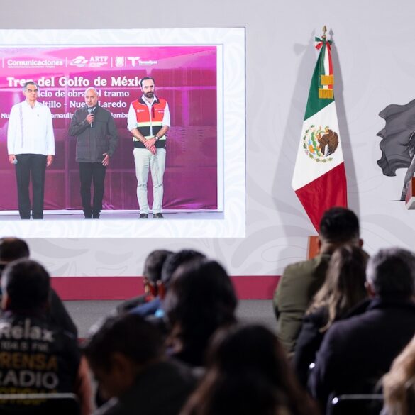 Claudia Sheinbaum durante el banderazo del Tren del Golfo de México
