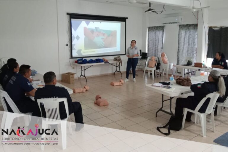 Elementos de Seguridad Pública Municipal de Nacajuca reciben capacitación en primeros auxilios durante jornada formativa.