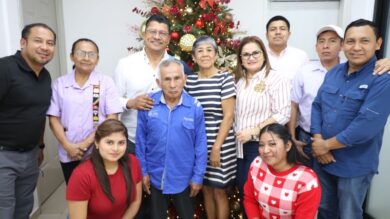 Reconocimiento a trayectoria de servicio en Nacajuca