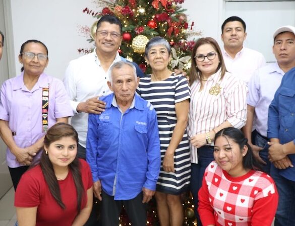 Reconocimiento a trayectoria de servicio en Nacajuca