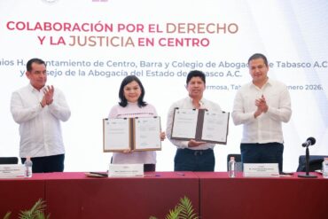 Funcionarios municipales y representantes de abogados sostienen convenios firmados por la justicia en Centro.
