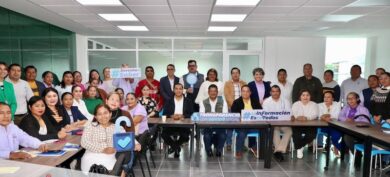 Capacitación en transparencia en Nacajuca al personal municipal