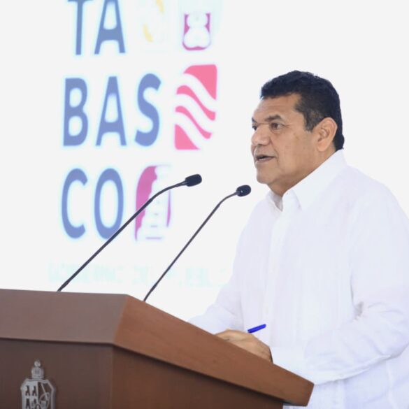 Gobernador de Tabasco emite mensaje durante conferencia de prensa del 19 de enero.