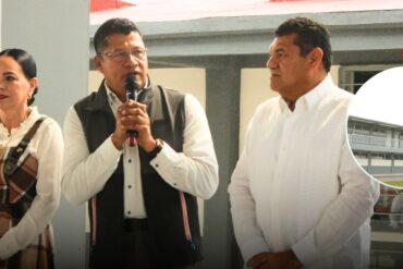 El alcalde de Nacajuca Roberto Ocaña junto a Javier May en el nuevo plantel COBATAB 52 de Pomoca.