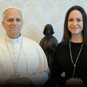 Papa León XIV recibe a María Corina Machado en el Vaticano