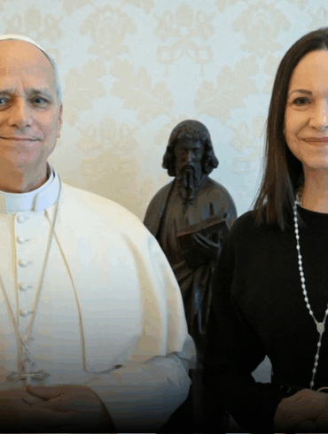 Papa León XIV recibe a María Corina Machado en el Vaticano