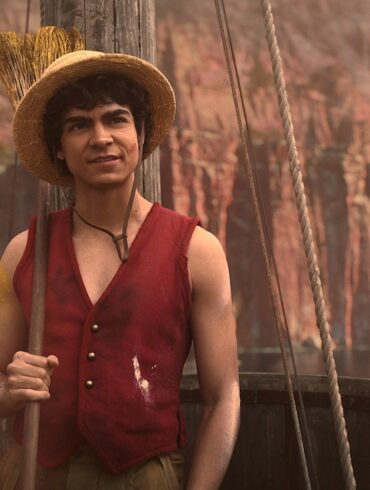One Piece, BTS y Peaky Blinders anunciando los estrenos de Netflix en marzo 2026