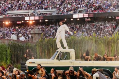 Gráfica de Billboard confirmando a Bad Bunny en la posición número uno con su canción DtMF tras el Super Bowl.