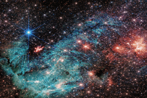 Imagen detallada del centro de la Vía Láctea mostrando filamentos de gas y polvo alrededor del agujero negro supermasivo captada por ALMA