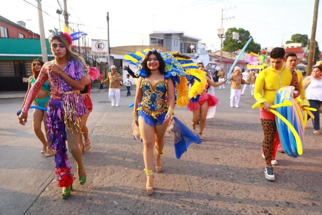 Comparsas y bailarines recorrerán calles  durante Carnaval Villahermosa 2026