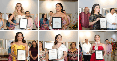 Representantes municipales durante la firma del registro de embajadoras 2026 en Tabasco.