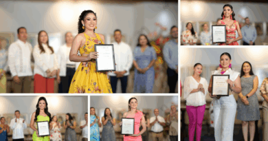 Aspirantes municipales durante la firma del Registro de Embajadoras 2026 en el Centro de Convenciones de Tabasco.