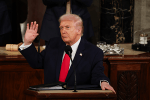 Donald Trump durante su discurso del Estado de la Unión defendiendo la designación de cárteles como terroristas