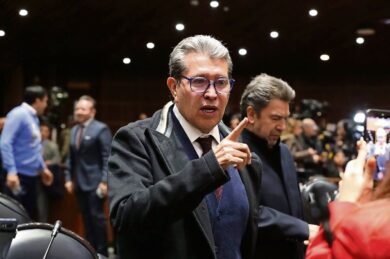 Claudia Sheinbaum y Ricardo Monreal durante reunión sobre reforma electoral en Palacio Nacional