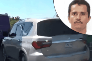 Carroza funeraria y vehículo escolta durante el traslado del cuerpo de Rubén Oseguera Cervantes, “El Mencho”, en Jalisco, tras su entrega por la FGR.