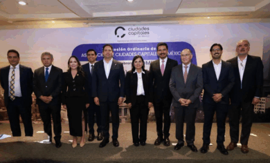 Sesión ordinaria de la Asociación de Ciudades Capitales de México con participación de Yolanda Osuna