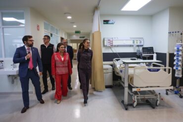 Presidenta Claudia Sheinbaum durante la inauguración del Hospital Oncológico para la Mujer del IMSS Bienestar en CDMX.
