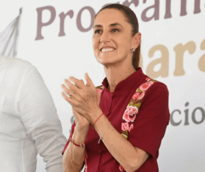 Claudia Sheinbaum durante evento público en San Ignacio, Sinaloa, donde habló sobre la reforma electoral