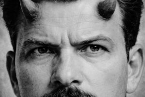 Tomás Garrido Canabal en retrato simbólico