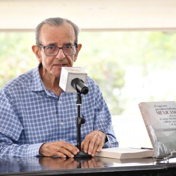 Presentación del libro de Francisco Peralta Burelo en la FIL UJAT 2026 con autoridades universitarias en Tabasco.