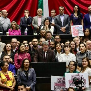 Diputados federales durante sesión sobre reforma electoral y Plan B en México
