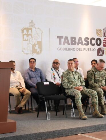 Elementos de seguridad durante operativo de la FIRT Olmeca en Tabasco.