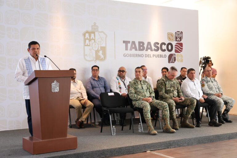Elementos de seguridad durante operativo de la FIRT Olmeca en Tabasco.