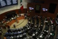 Senado de México durante sesión para votar el Plan B electoral
