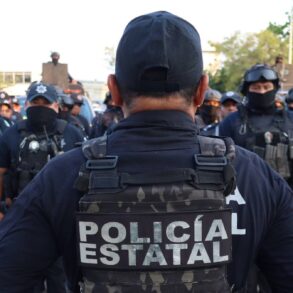 Elementos de la SSPC y Marina durante el operativo de seguridad en Tabasco realizando patrullajes en colonias de Villahermosa.