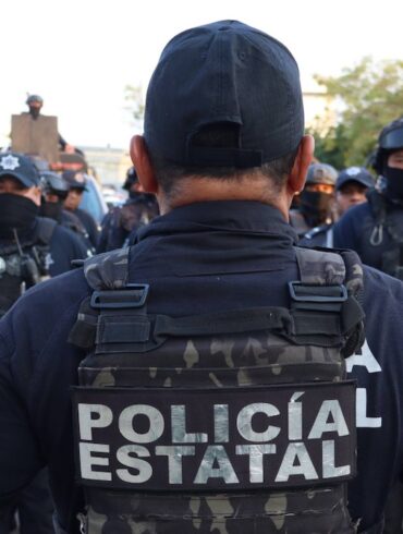 Elementos de la SSPC y Marina durante el operativo de seguridad en Tabasco realizando patrullajes en colonias de Villahermosa.