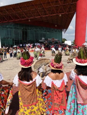 Danza del Pochó frente al Centro de Convenciones durante Fiestas del Queso 2026