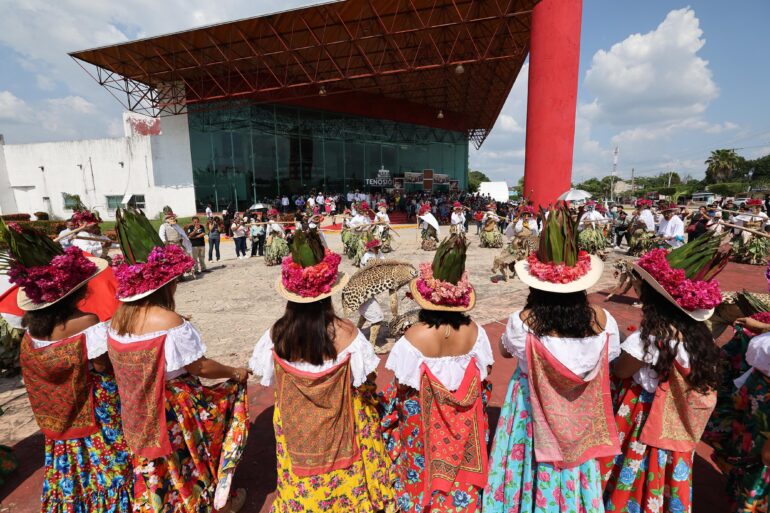 Danza del Pochó frente al Centro de Convenciones durante Fiestas del Queso 2026