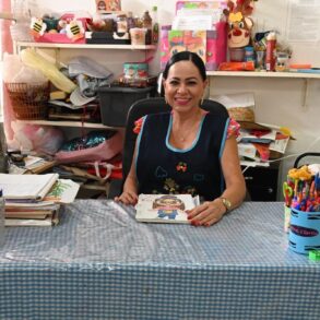 Patricia Iparrea Sánchez en el festejo del Día de la Educadora en Comalcalco, Tabasco.