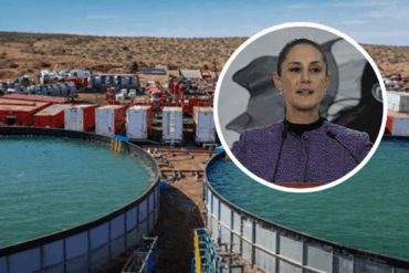 Instalación industrial de fracking con tanques de agua y equipos de extracción de gas