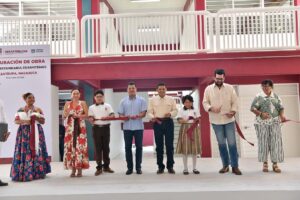 Roberto Ocaña Leyva inaugurando 13 aulas en la Secundaria Cuauhtémoc de Mazateupa, Nacajuca.