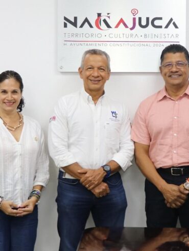 Roberto Ocaña Leyva en reunión institucional con el Colegio de Arquitectos Tabasqueños para proyectos urbanos en Nacajuca.
