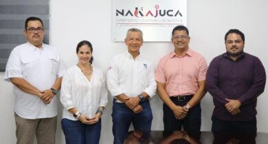 Roberto Ocaña Leyva en reunión institucional con el Colegio de Arquitectos Tabasqueños para proyectos urbanos en Nacajuca.