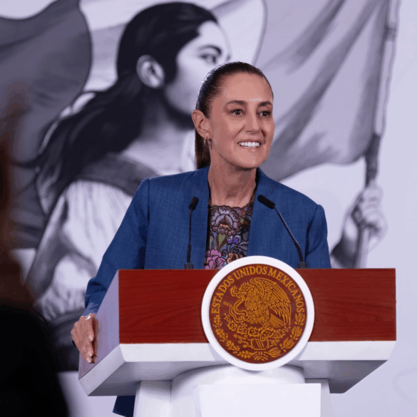 Text alt: Claudia Sheinbaum durante conferencia presidencial tras presentar su declaración patrimonial 2026